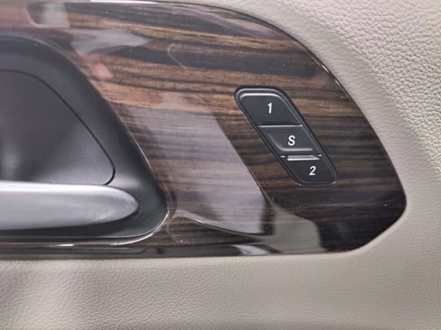 Used 2024 Chrysler Pacifica Limited image 21