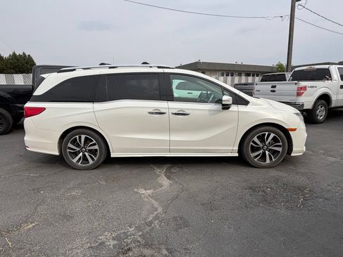 Used 2018 Honda Odyssey Elite image 4
