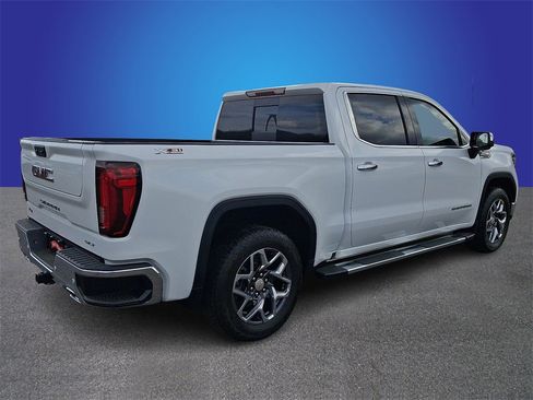 Used 2024 GMC Sierra 1500 SLT w/ SLT Premium Plus Package image 4