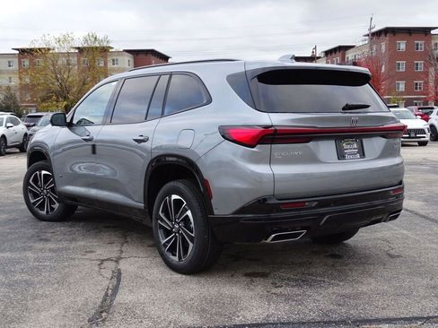 New 2025 Buick Enclave Sport Touring w/ Super Cruise Package FWD image 17