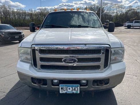 Used 2005 Ford F250 XLT AWD/4WD image 2