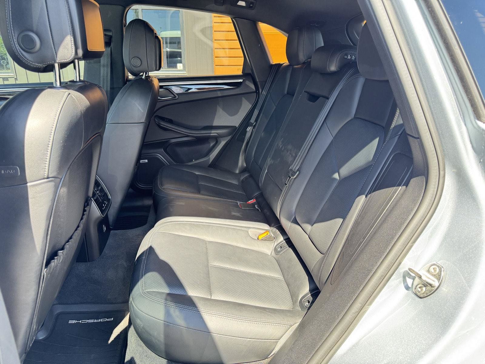 Used 2019 Porsche Macan AWD/4WD image 19