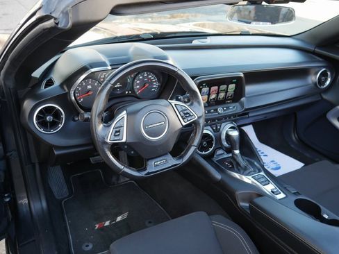 Used 2017 Chevrolet Camaro SS image 10