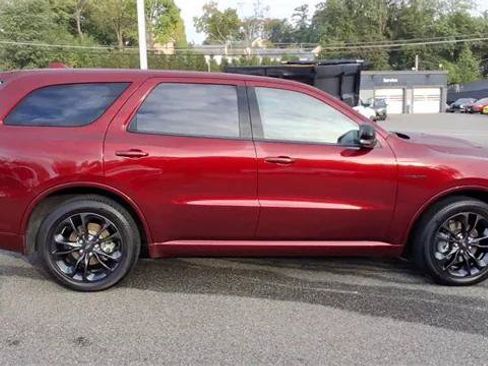 Certified 2022 Dodge Durango R/T w/ Blacktop Package AWD/4WD image 9