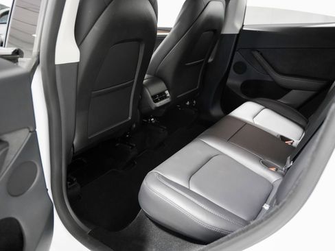 Used 2024 Tesla Model Y Performance AWD/4WD image 26