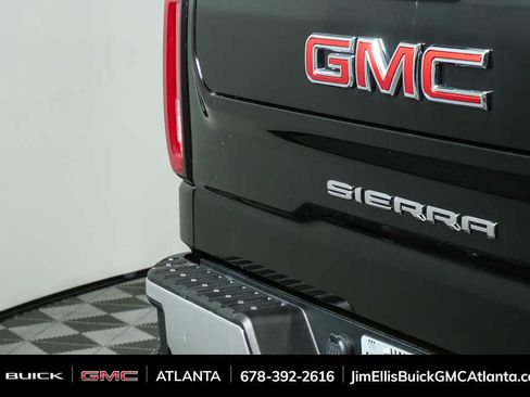 Used 2025 GMC Sierra 1500 SLT AWD/4WD image 33