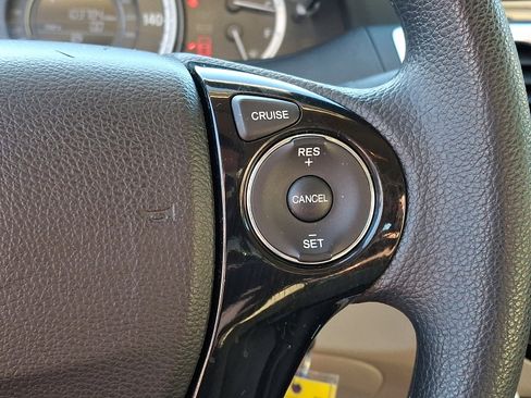 Used 2017 Honda Accord LX image 25