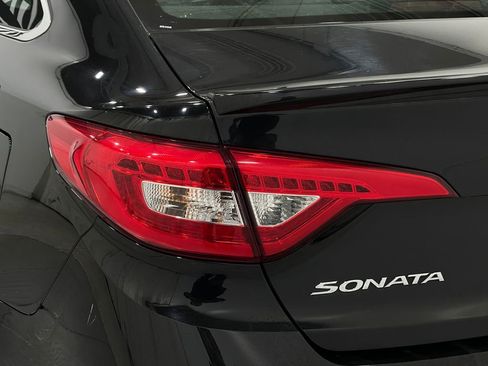 Used 2015 Hyundai Sonata Limited image 31