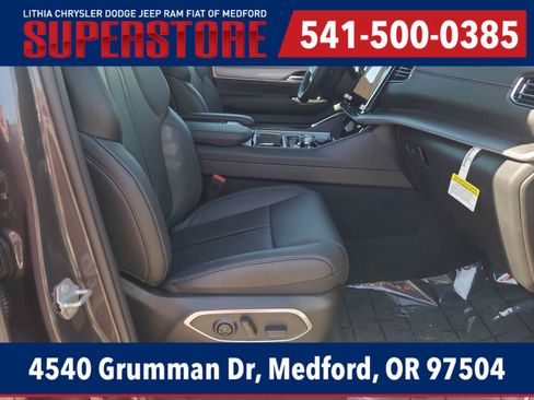 New 2026 Jeep Grand Wagoneer Limited w/ Convenience Group I AWD/4WD image 22