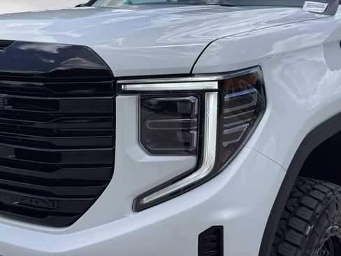 New 2026 GMC Sierra 1500 AT4 w/ AT4 Premium Package AWD/4WD image 17