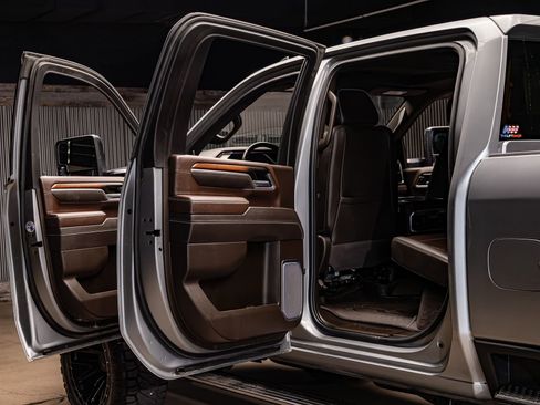 Used 2025 GMC Sierra 2500 Denali w/ Denali Reserve Package image 31