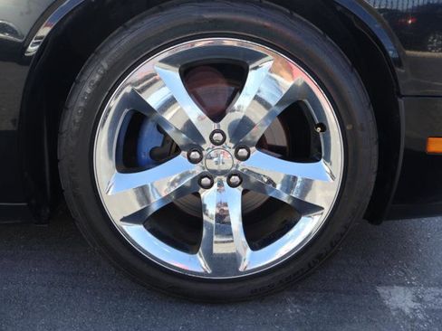 Used 2013 Dodge Challenger R/T RWD image 9