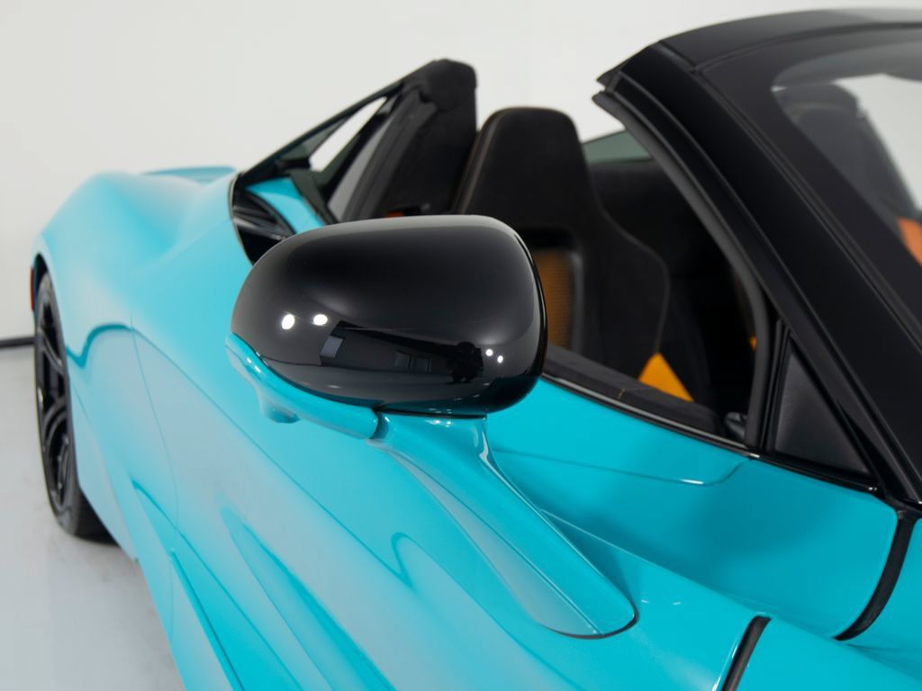 Used 2024 McLaren 750S Spider RWD image 44