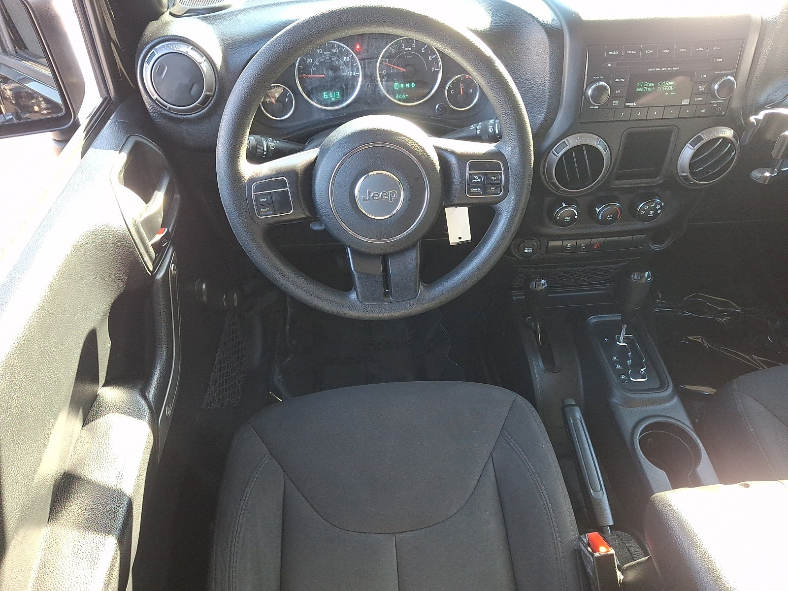 Used 2018 Jeep Wrangler Unlimited Sport AWD/4WD image 11