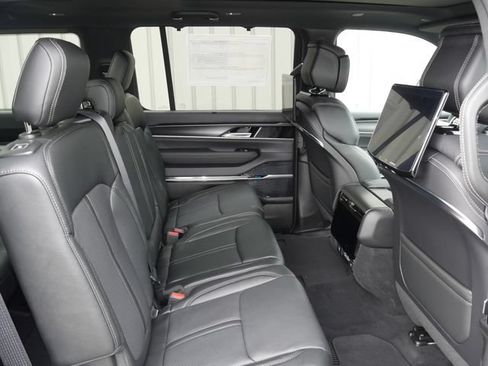 New 2026 Jeep Grand Wagoneer Summit w/ Rear Seat Video Group I AWD/4WD image 33