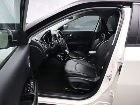 Used 2020 Jeep Compass Limited w/ Premium Lighting Group AWD/4WD image 11