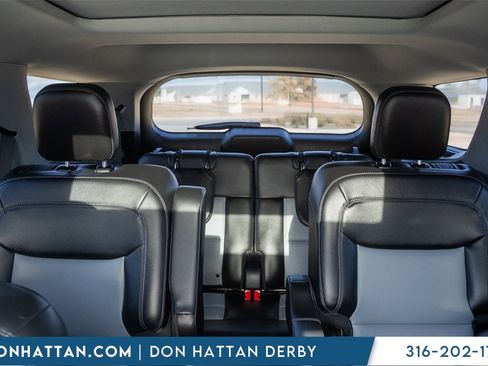 Used 2023 Ford Explorer XLT w/ Equipment Group 202A image 13