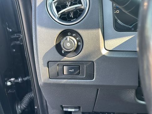 Used 2013 Ford F150 XLT w/ Luxury Equipment Group image 32