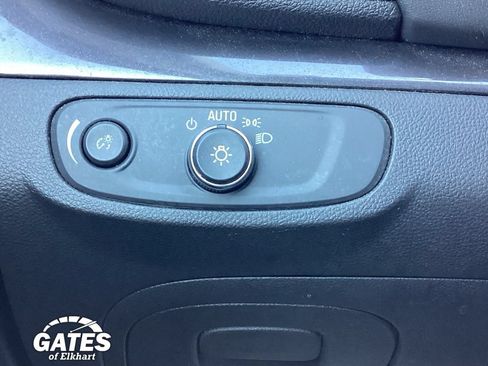 Used 2022 Buick Encore Preferred w/ Safety Package AWD/4WD image 23