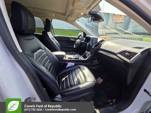 Used 2023 Ford Edge SEL w/ Convenience Package AWD/4WD image 3