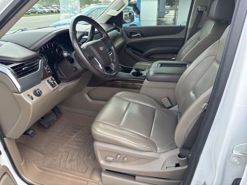 Used 2019 Chevrolet Tahoe LT image 11