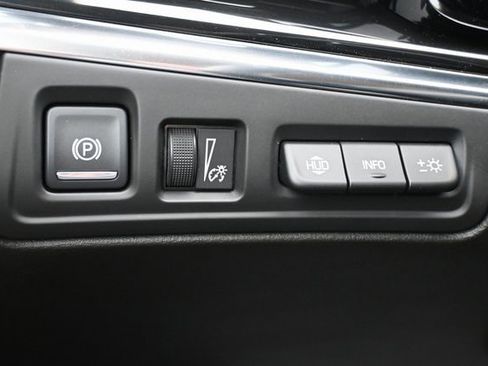 Used 2020 Cadillac XT6 Premium Luxury image 42