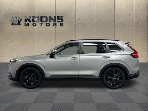 Used 2023 Honda CR-V Sport Touring image 4