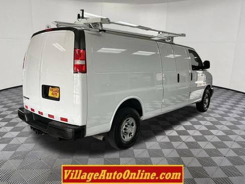 Used 2021 Chevrolet Express 2500 Extended w/ Driver Convenience Package RWD image 4