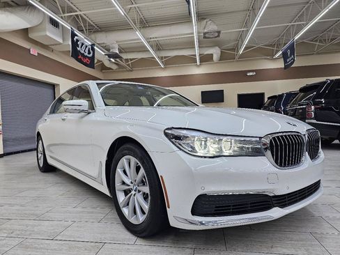 Used 2019 BMW 740i RWD image 4