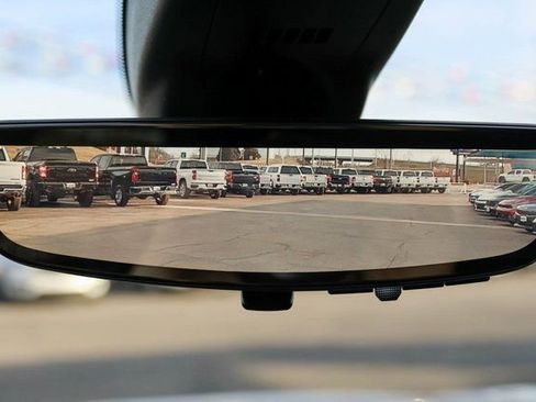 Used 2022 Buick Enclave Avenir w/ Avenir Technology Package image 30