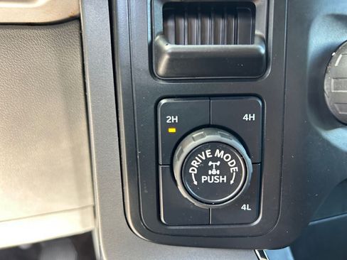 Used 2021 Ford F150 XLT AWD/4WD image 32