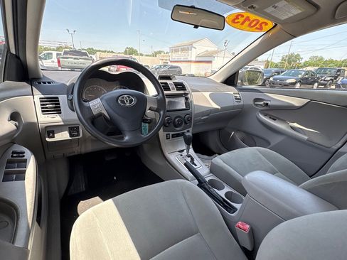 Used 2013 Toyota Corolla LE FWD image 9