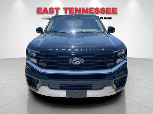 Used 2025 Ford Expedition Max Platinum w/ Driver's Package AWD/4WD image 9