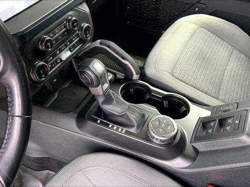 Used 2022 Ford Bronco Outer Banks AWD/4WD image 17