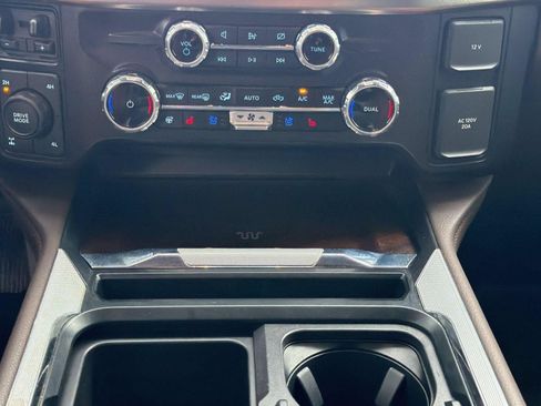 Certified 2024 Ford F250 King Ranch w/ Chrome Package AWD/4WD image 17