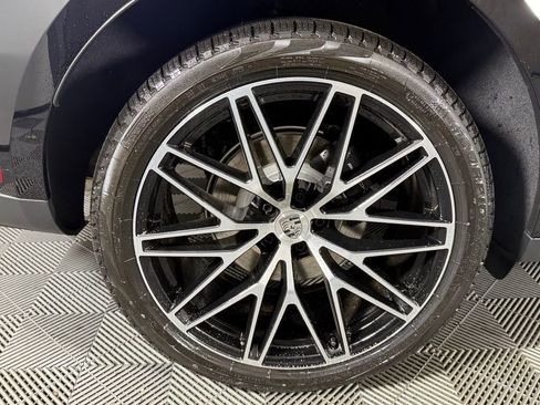 New 2026 Porsche Macan Turbo image 13