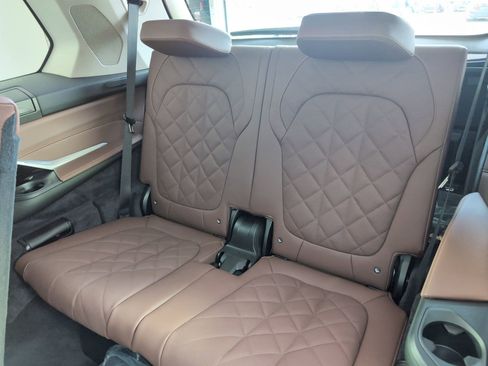 Used 2026 BMW X7 xDrive40i image 30