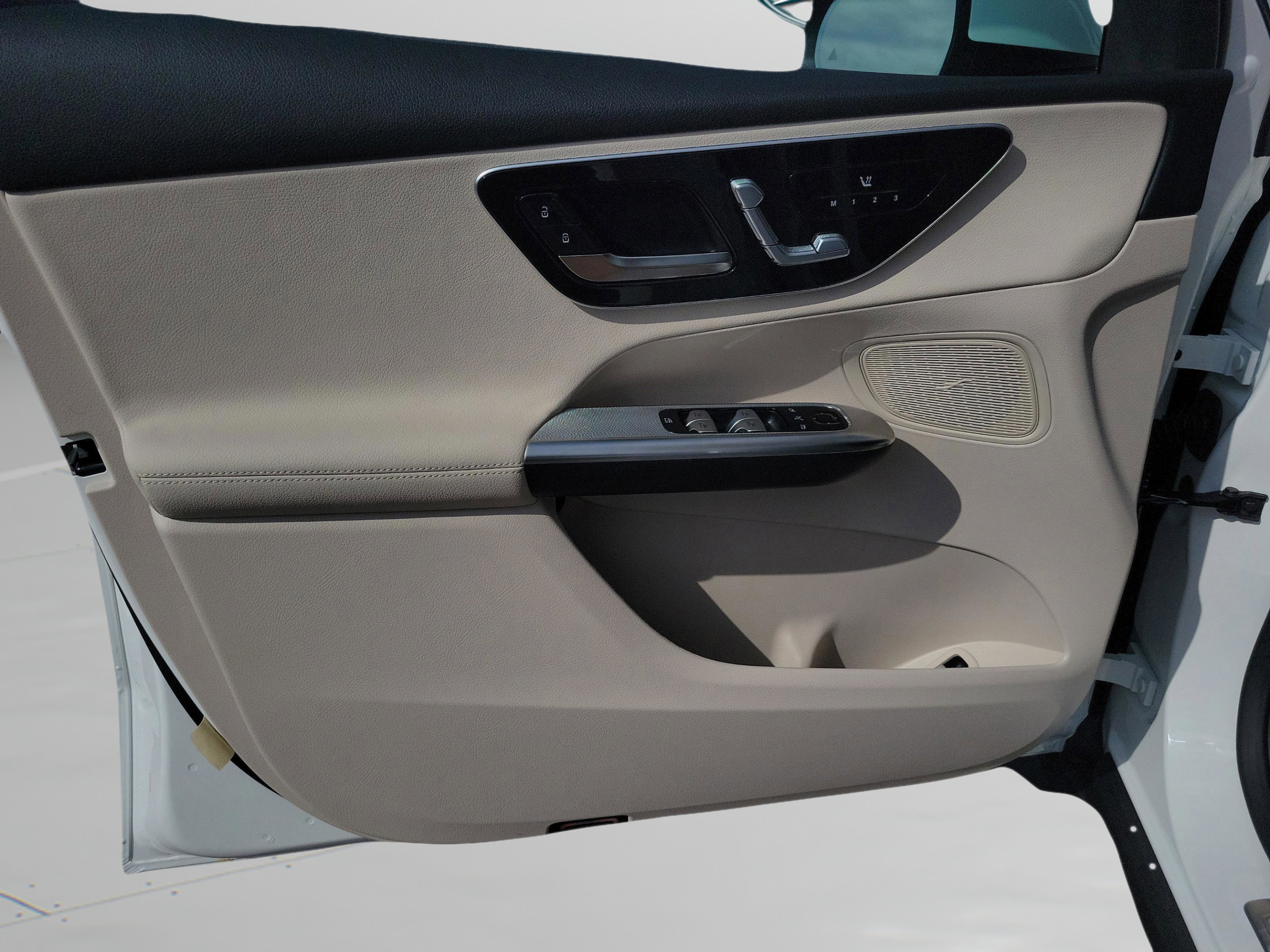 Certified 2026 Mercedes-Benz GLC 300 image 6
