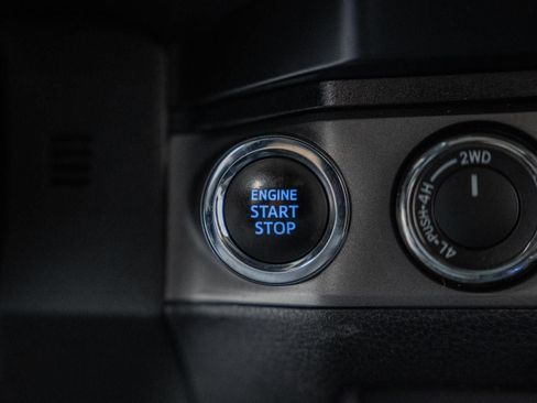 Used 2019 Toyota Tacoma TRD Sport image 33