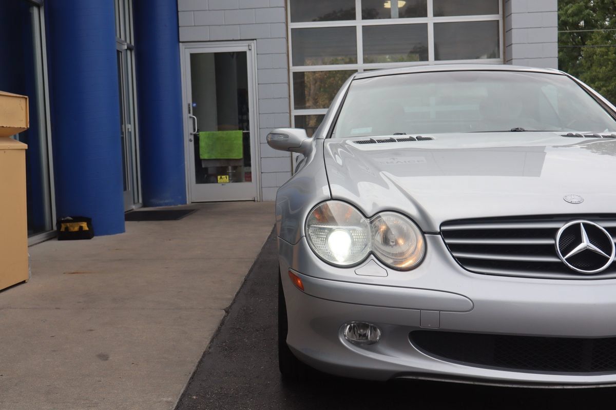 Used 2004 Mercedes-Benz SL 500 image 24