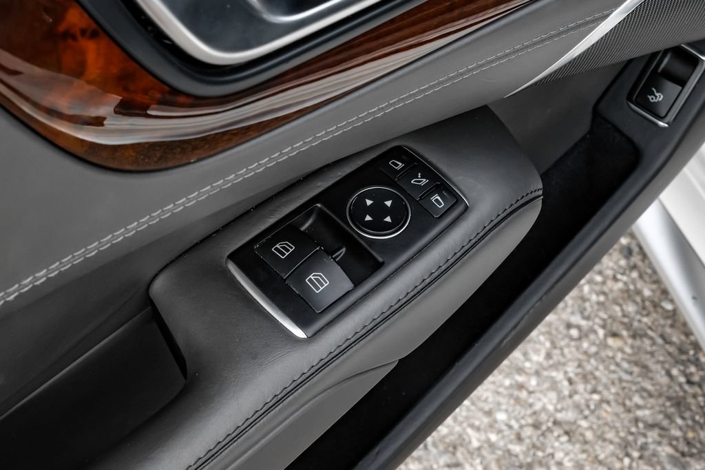 Used 2018 Mercedes-Benz SL 63 AMG image 33