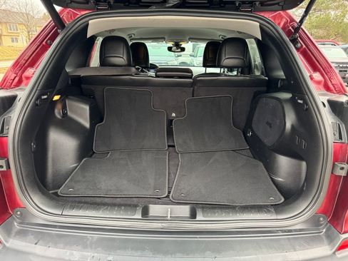 Used 2019 Jeep Cherokee Limited image 9