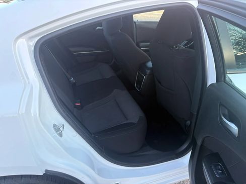 Used 2022 Dodge Charger SXT RWD image 5