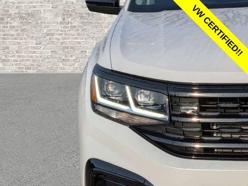 Certified 2023 Volkswagen Atlas SEL R-Line AWD/4WD image 10