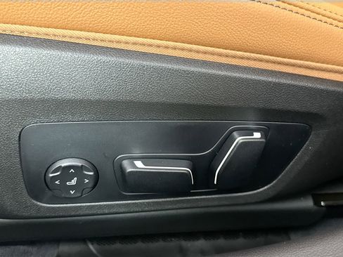 New 2026 BMW 330i Sedan w/ M Sport Package image 19