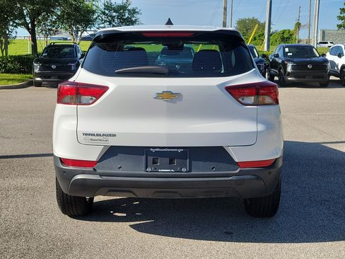 Used 2021 Chevrolet TrailBlazer LS FWD image 7