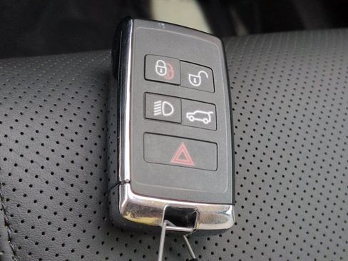 Used 2021 Jaguar F-PACE S AWD/4WD image 30