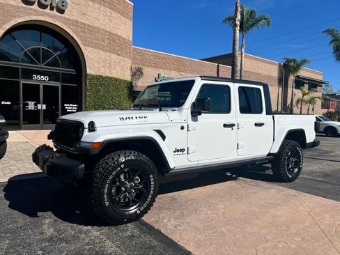 New 2026 Jeep Gladiator Sport image 4