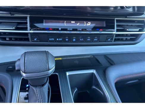 Used 2023 Toyota Sienna XSE image 24