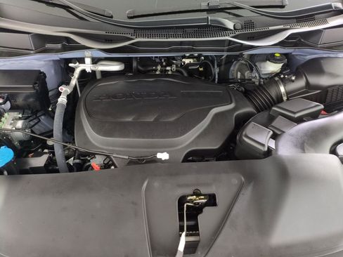 Certified 2024 Honda Odyssey Sport image 25